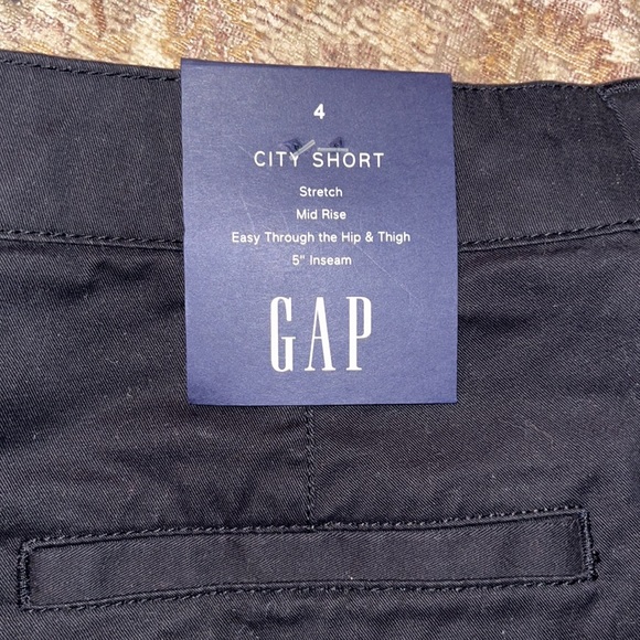 GAP Black Mid Rise City Short sz 4 New With Tags - Picture 6 of 7